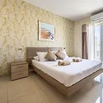 Apartmán Avalon By The Sea - A Breath Of Oceanfront Luxury *