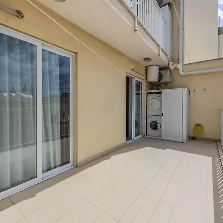 Apartmán Avalon By The Sea - A Breath Of Oceanfront Luxury *