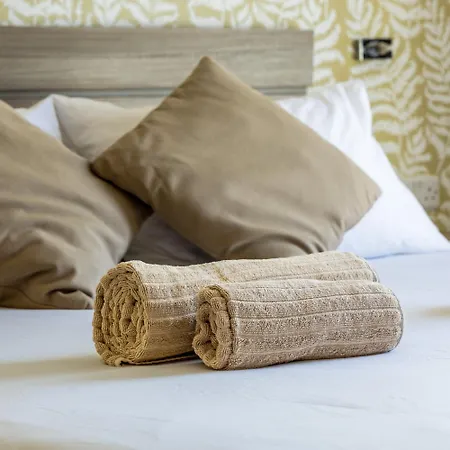 Apartmán Avalon By The Sea - A Breath Of Oceanfront Luxury *