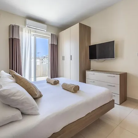 Avalon By The Sea - A Breath Of Oceanfront Luxury Διαμέρισμα Σλιέμα