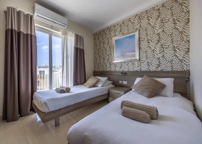 Avalon By The Sea - A Breath Of Oceanfront Luxury Apartment